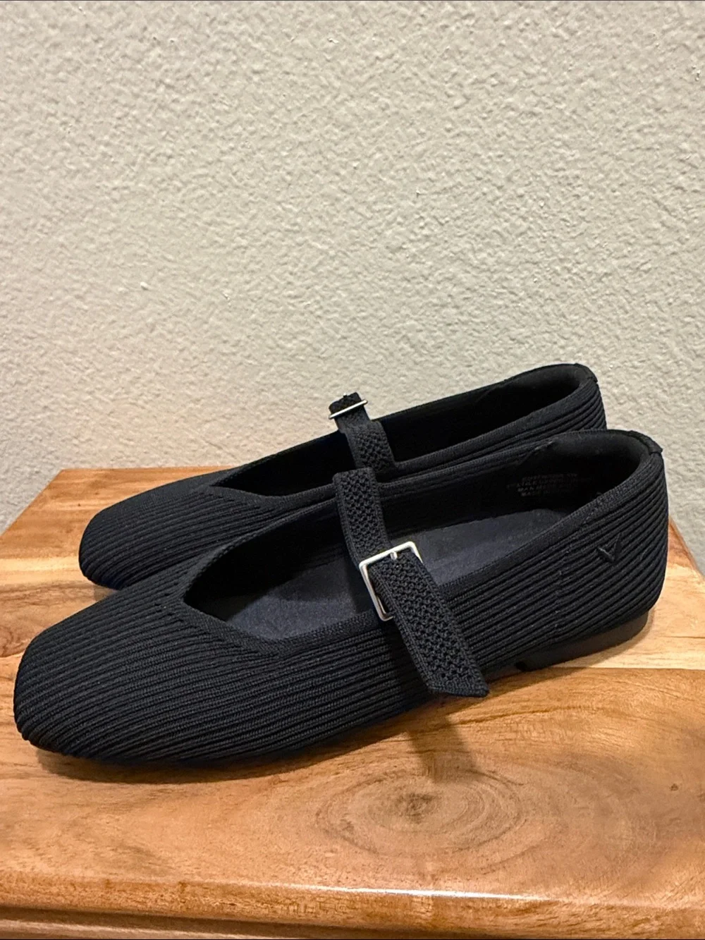 Vivaia Margot Square-Toe Black Knit Mary Jane Flats Size: 6.5